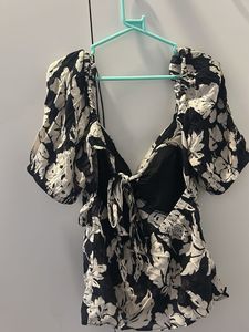 Chic Floral Print Top