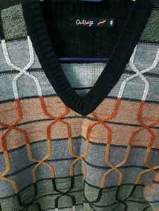 🧶 Stylish Patterned Knit Sweater 🧶