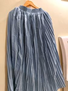 Elegant Pleated Maxi Skirt