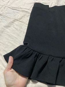 Black Off-Shoulder Top &amp; Ruffle Skirt Co-Ord Set
