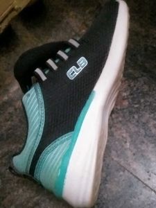 Softsters Columbus Sports Shoes Size 7