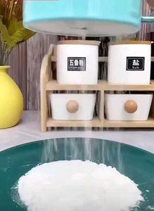 Hand-Press Flour Sifter Cup