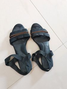 Chic Black Suede Strappy Sandals