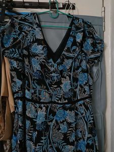 Chic Blue Floral Print Dress