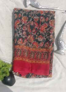 Elegant Red &amp; Green Printed Saree