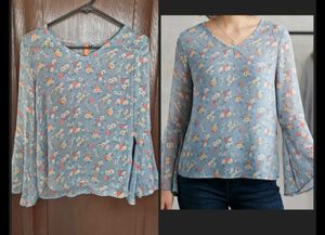 Blue Floral Bell Sleeve Blouse