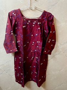 Elegant Maroon Embroidered Kurta