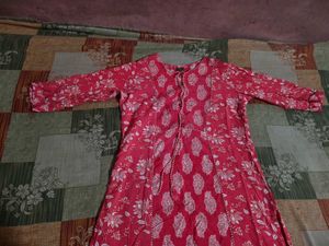 Beautiful Pink Floral Print Kurta