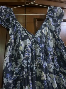 Floral Blue V-Neck Midi Dress