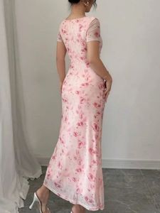 Chic Pink Floral Ruched Midi Dress