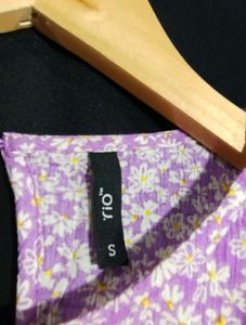 “Rio” Floral crepe Ruffle Top