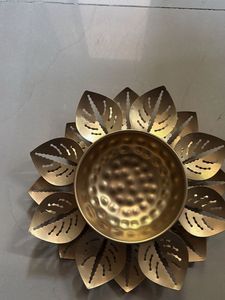 Golden Lotus Tealight Holder
