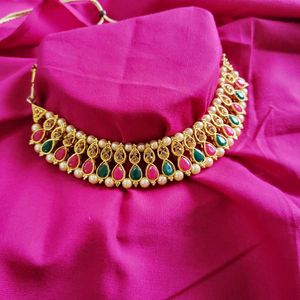 Elegant Gold Plated Necklace Set
