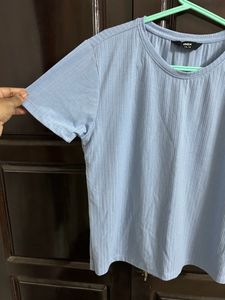 Selling This Brand New Tshirt Due To Size Issue