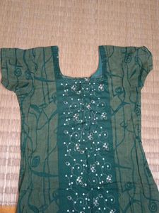 Green 💚Embroidered Kurta,💚