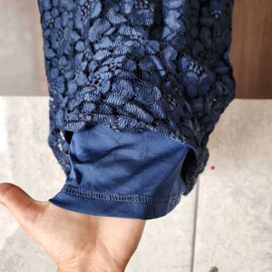 Elegant Navy Lace Dress with Cutout