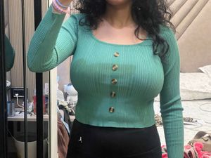 Green ribbed top