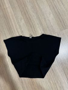 Classic Black crop T-Shirt