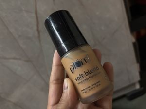 Plum Soft Blend Weightless Foundation