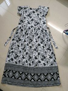 Beautiful Floral Print Maxi Dress