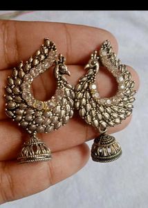Vintage Gold Jhumka Earrings