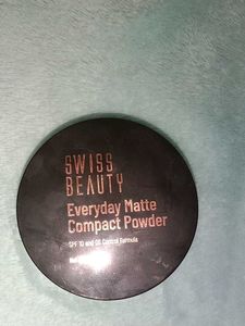 Swiss Beauty Everyday Matte Compact Powder