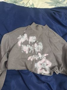 Graffiti Print Cropped Sweatshirt