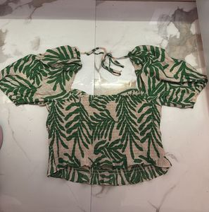 Trendy Green Leaf Print Smocked Top