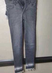 Tokyo Talkies. Women's Casual Jean's. New With Tag