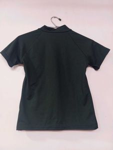Sporty Cropped Zip-Up Tee