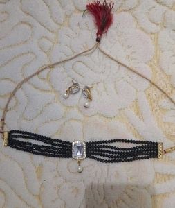 BEADS CHOKER