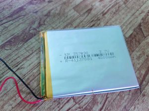 2x5000  + 4x4000 mAh Lithium Polymer Batterie