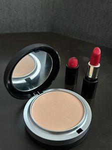 Mac Studio Fix Powder Plus Foundation With Lipstic