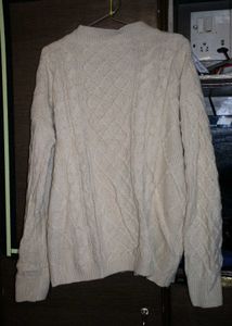 Cable Knit V-Neck Pullover