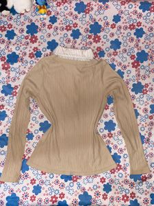 Ribbed Knit Collared Long Sleeve Top