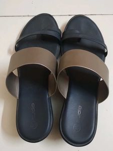 Two-Tone Slide Sandals