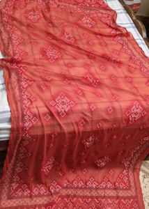 each 100 Elegant Red duppata with Gold Motifs