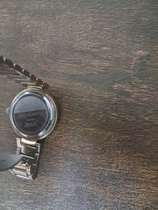 Elegant Women's Watch with Crystal Accents