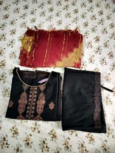 Embroidered Kurta Set in black 🖤😍🔥