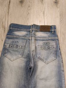 Ma1073 Hot jeans waist 28 inches
