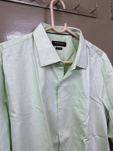 Light Green Men's Dress Shirt