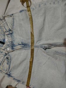 LOWEST❗H&amp;M Light Wash Jeans
