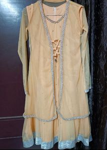 Get This Beautiful Combo at Low Cost