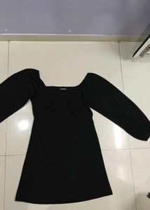 Elegant Black Mini Dress 🖤