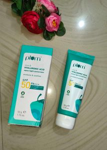 Plum Cica & Hyaluronic Acid Sunscreen SPF 50