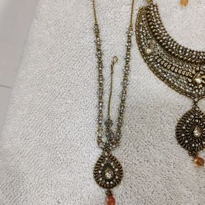 Bridal jewellery set
