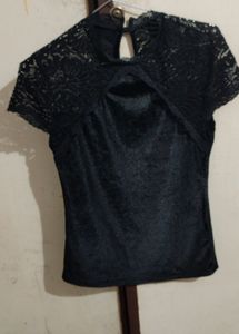 Black Velvet Top 👕