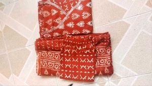 Elegant Red Printed Kurta Set