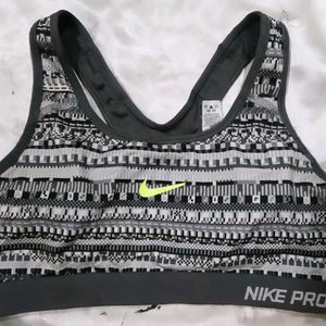 Nike Pro Sports Bra