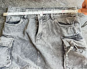 GIRLS 12-14 yrs Age - waist size 28